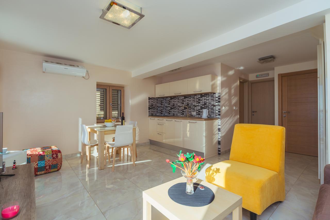 Apartments Galija Petrovac Lux Екстер'єр фото