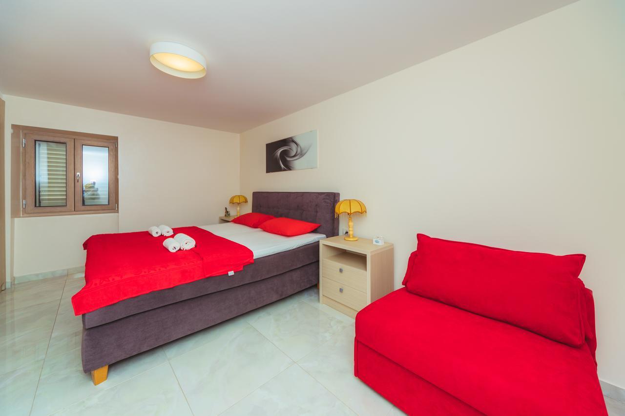 Apartments Galija Petrovac Lux Екстер'єр фото