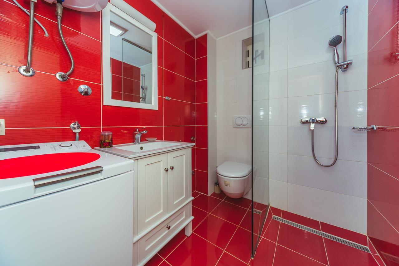Apartments Galija Petrovac Lux Екстер'єр фото