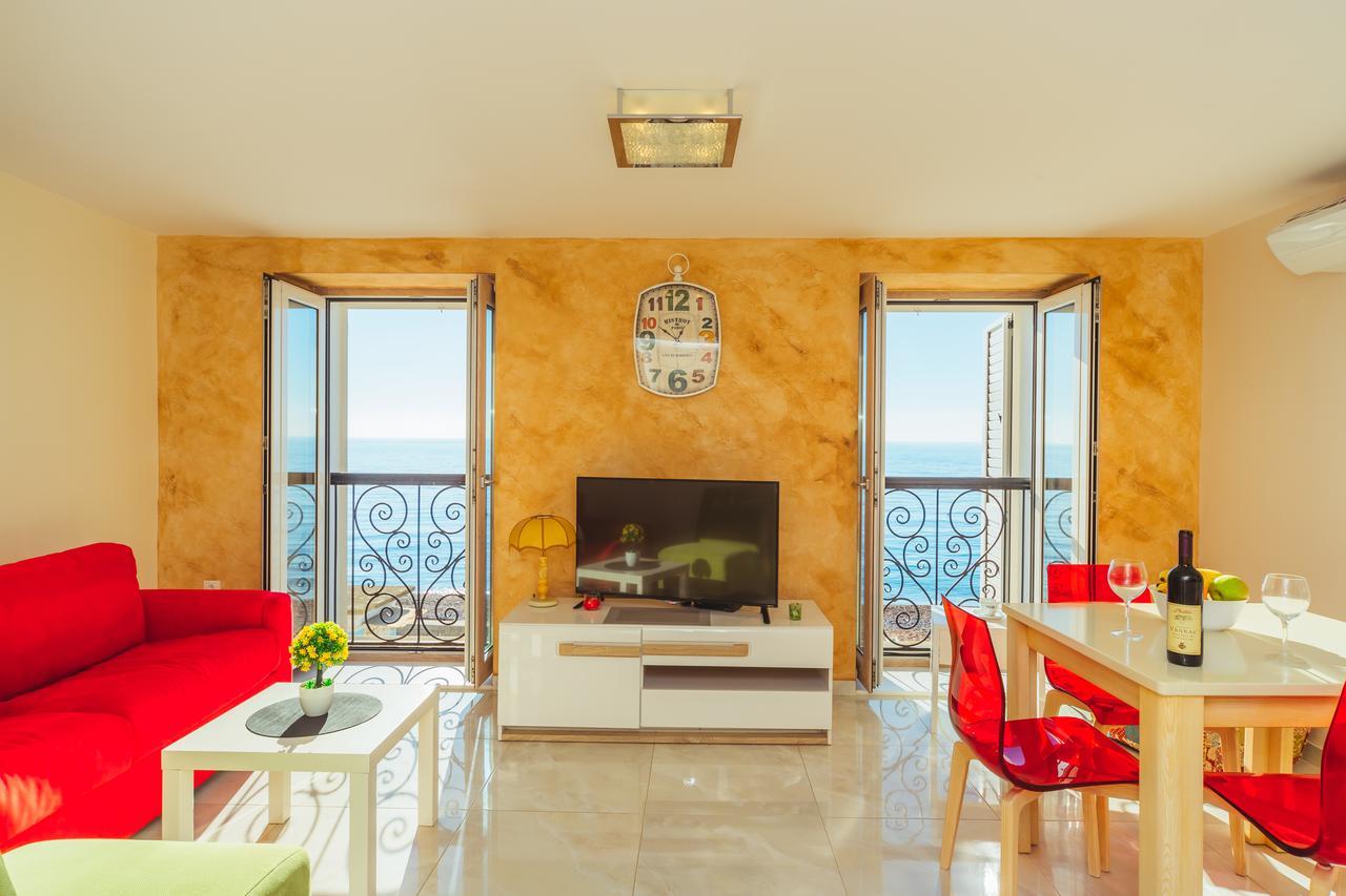 Apartments Galija Petrovac Lux Екстер'єр фото