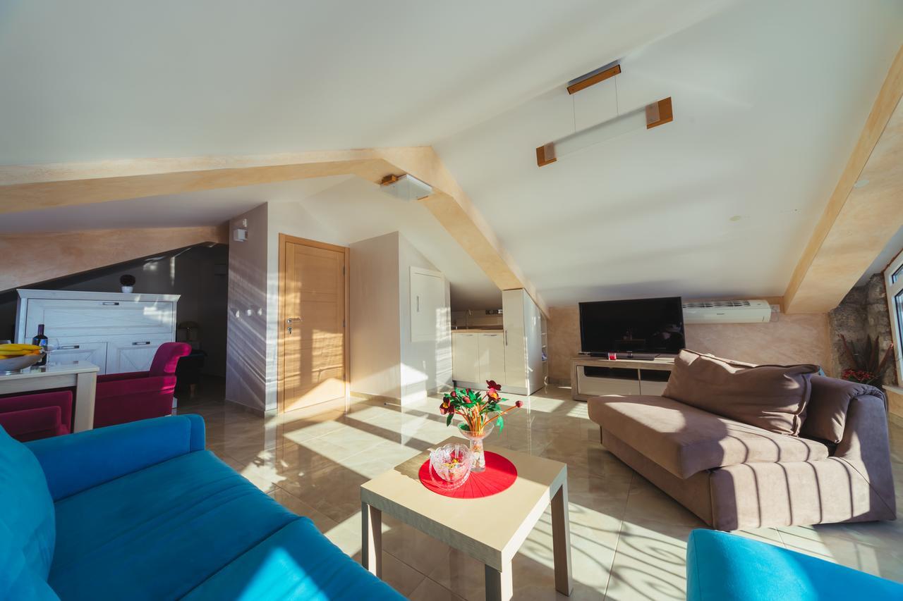 Apartments Galija Petrovac Lux Екстер'єр фото